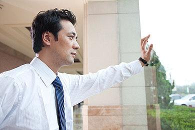 主视角新作《机械战警：暴戾都市》发布首个预告